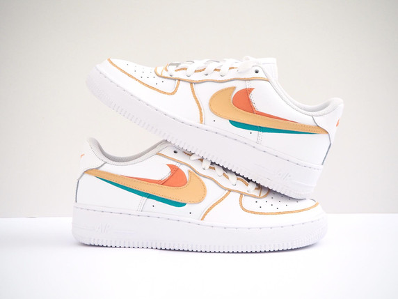 beach sneakers