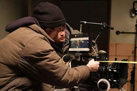 CHECKING-FOCUS-16001