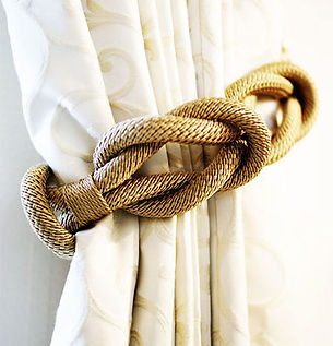tiebacktassle.jpg