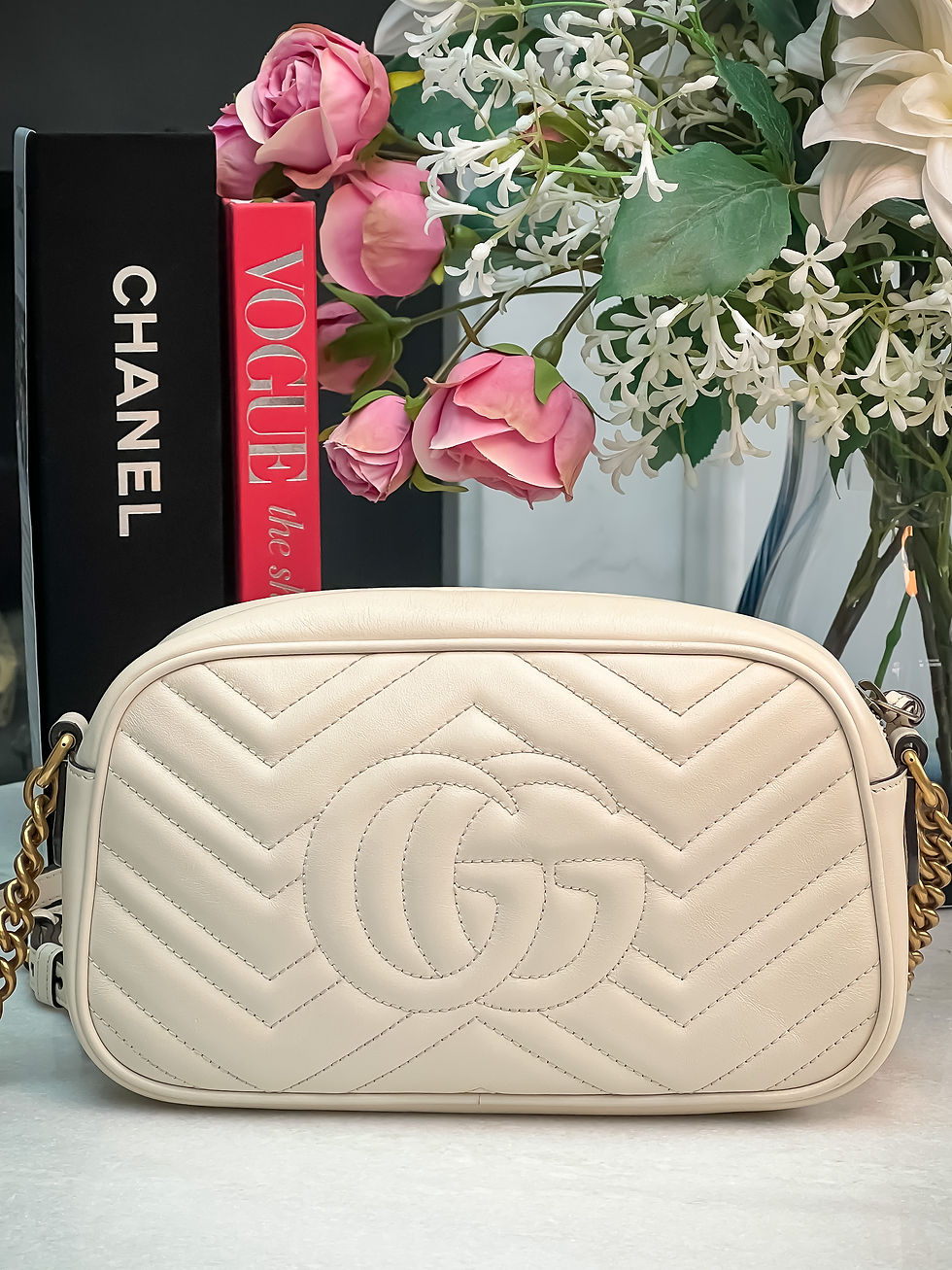 Thumbnail: Gucci GG Marmont White Small Leather Shoulder Bag