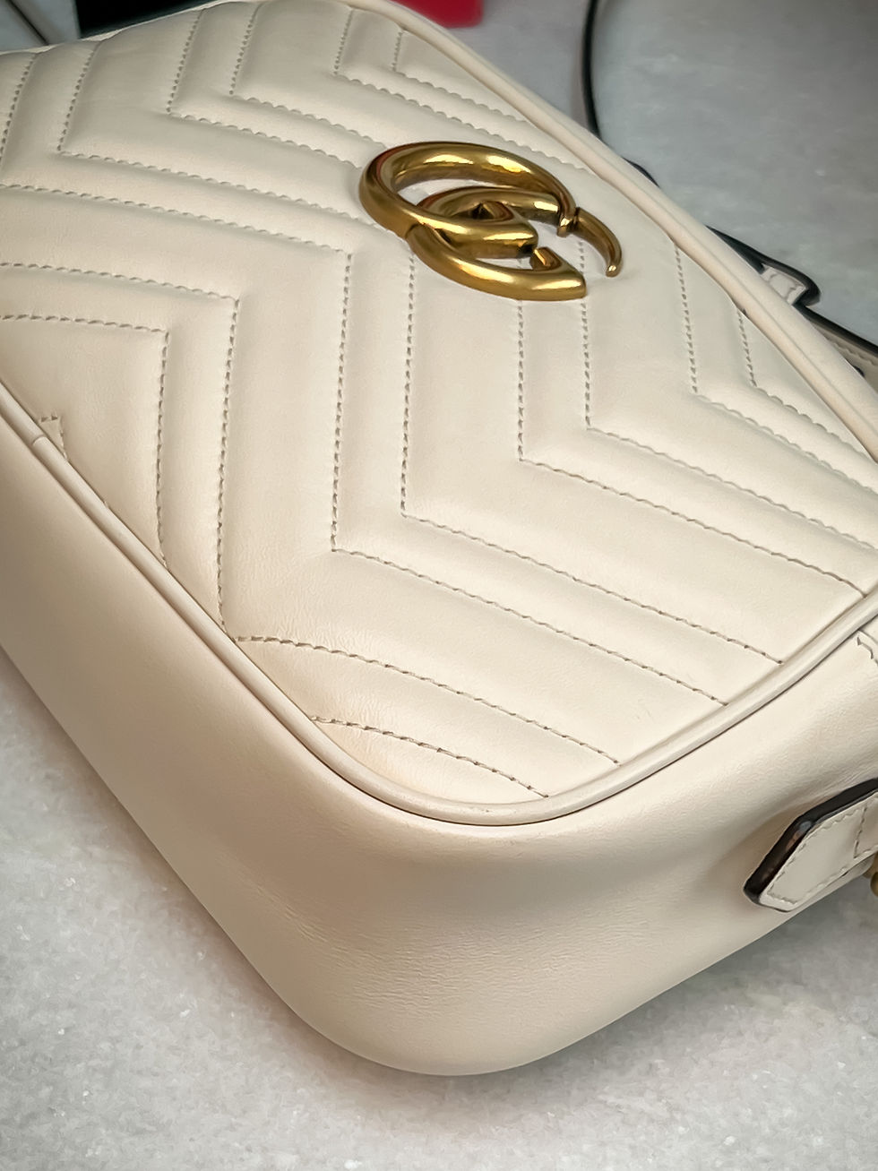 Thumbnail: Gucci GG Marmont White Small Leather Shoulder Bag