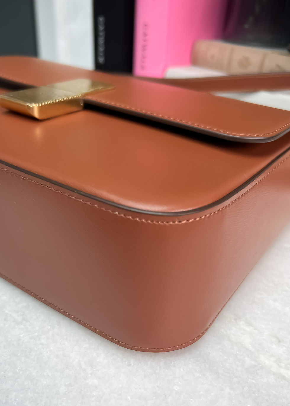 Thumbnail: Ateliers Auguste Monceau Crossbody Gold Edition  Tan Box Leather