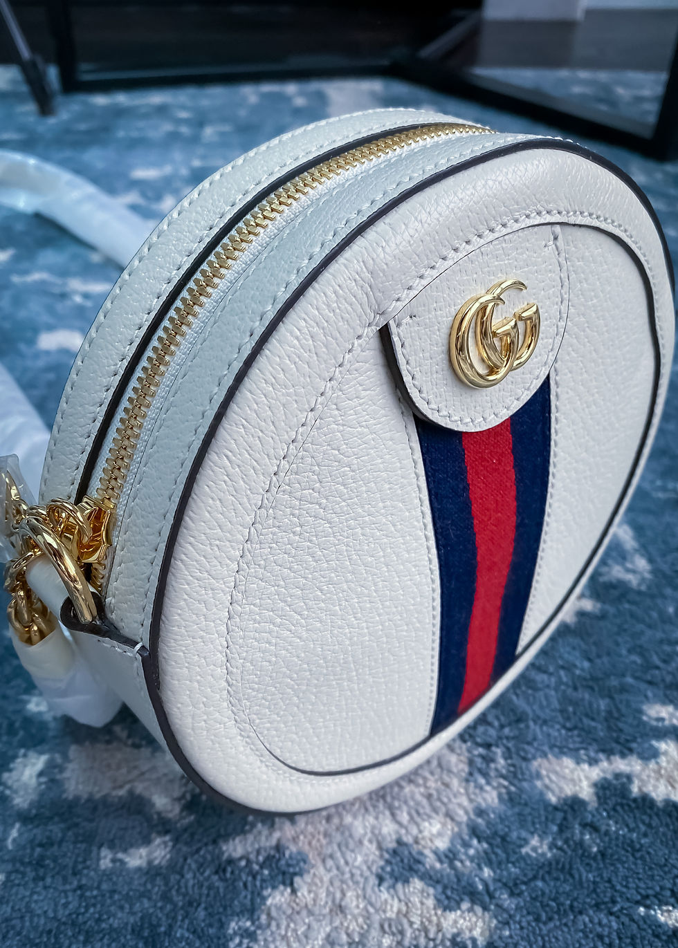 Thumbnail: Gucci Ophidia Mini Round Leather Shoulder Bag