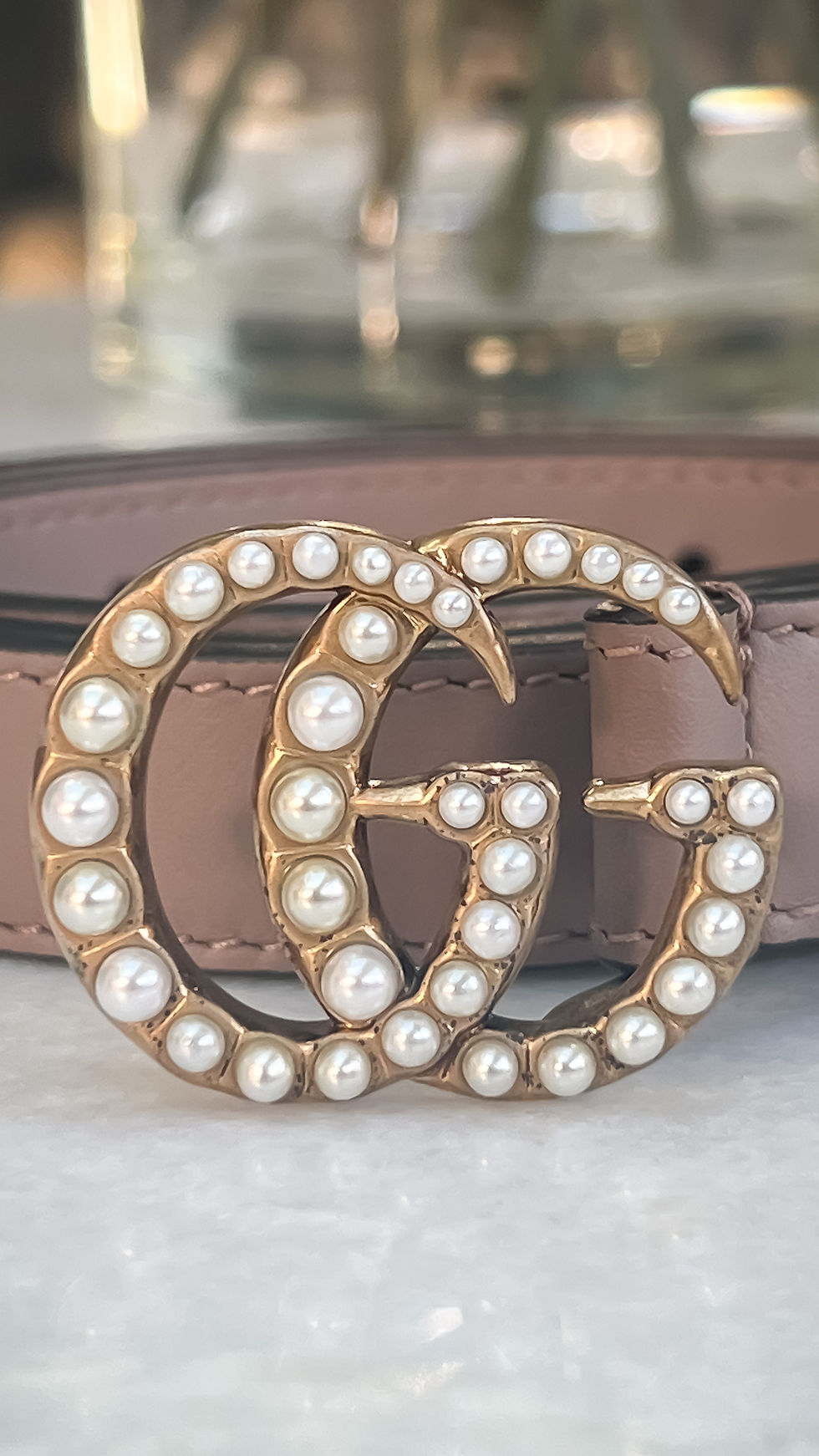 Thumbnail: Gucci Marmont Leather belt with Pearl Double G buckle in dusty pink