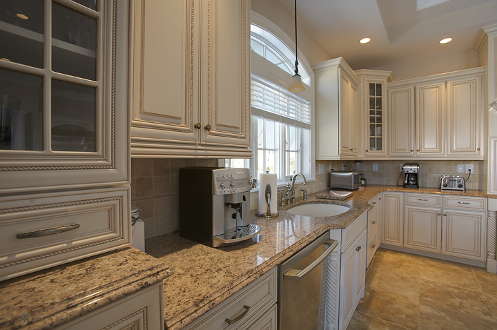 Superior Granite Inc Giallo Ornamental