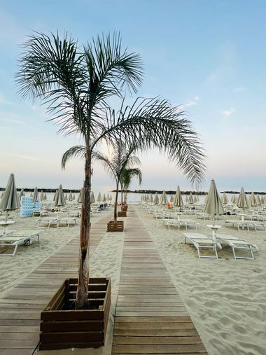 koko beach een hippe strandtent in Cupra Marittima