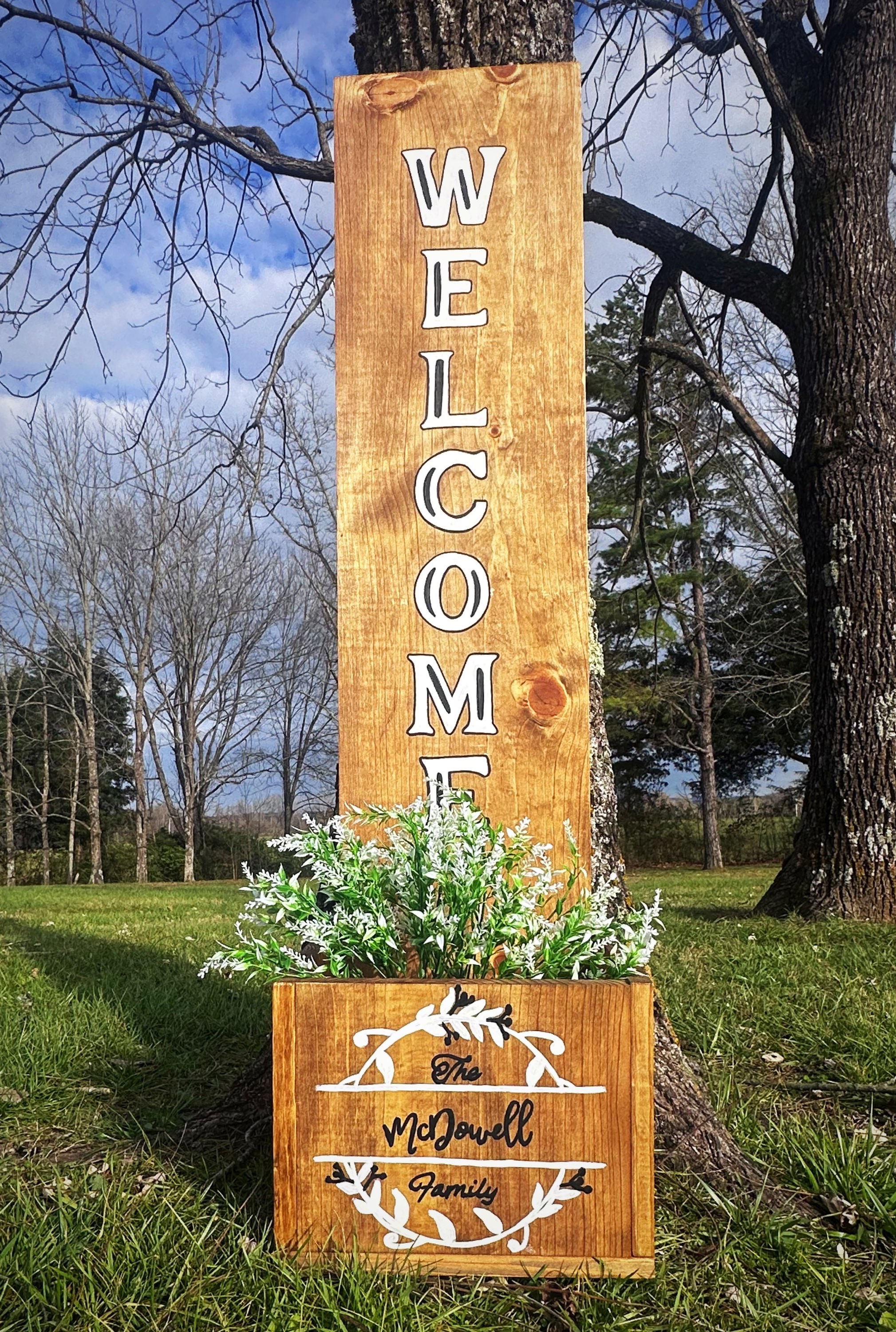 4ft Welcome Sign with attached planter