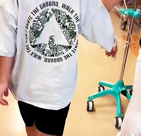 手術に挑んだ少年