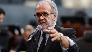 Victorino pede urgência na unificação do IPVA e CRLV