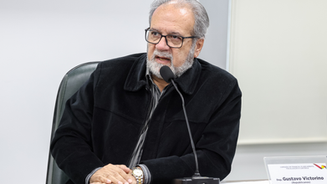 Remédio em casa para grupos especiais é a proposta do deputado Victorino