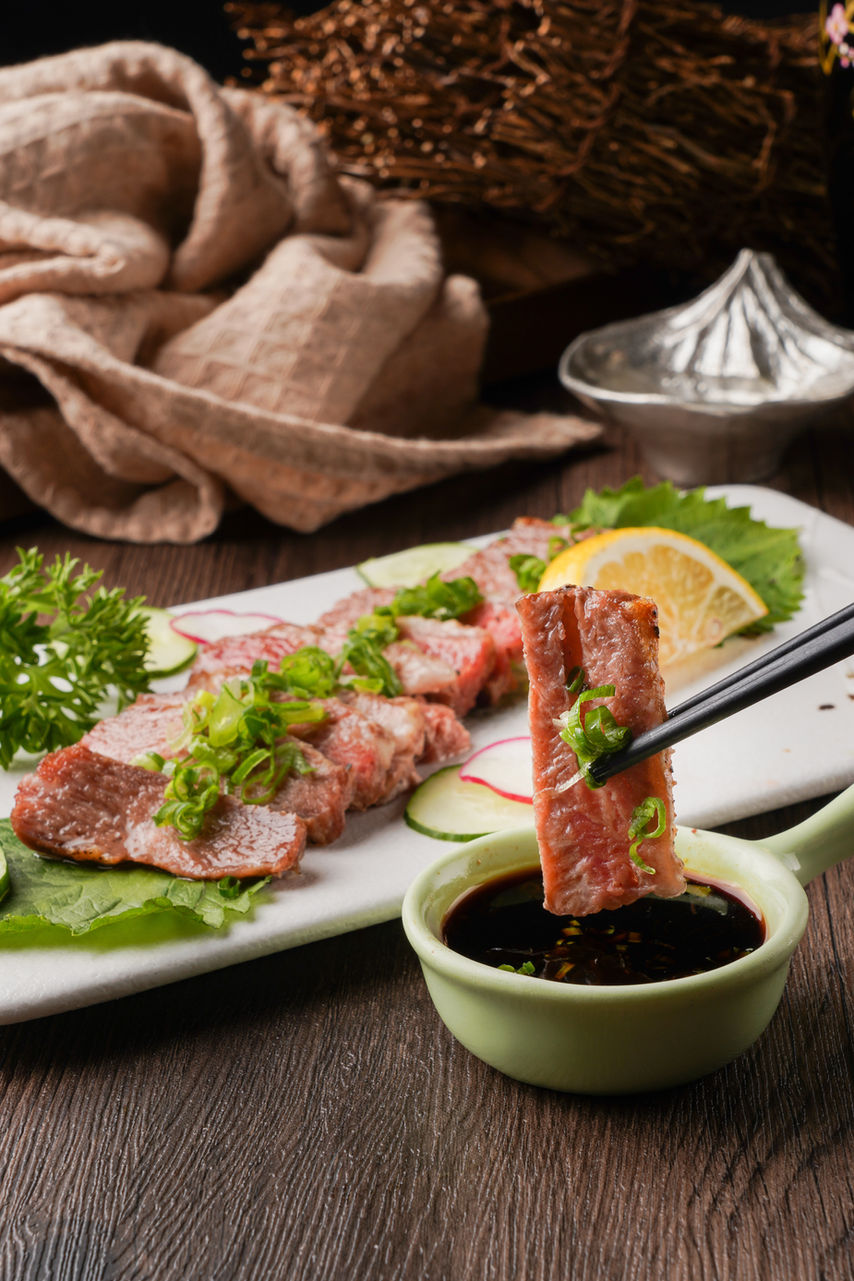 DSC04405 西班牙天下第一刀.jpg