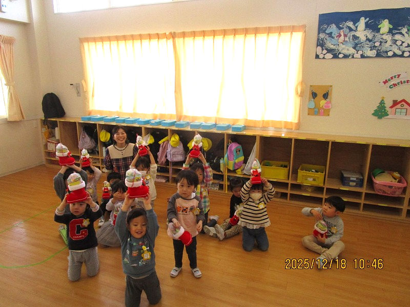 お部屋にみんなの分のプレゼントが届いていました！メリークリスマス✨