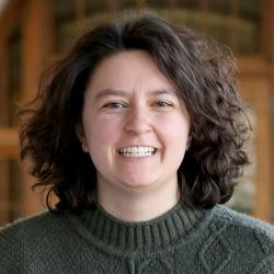 Former intern Ainslie Lounsbury