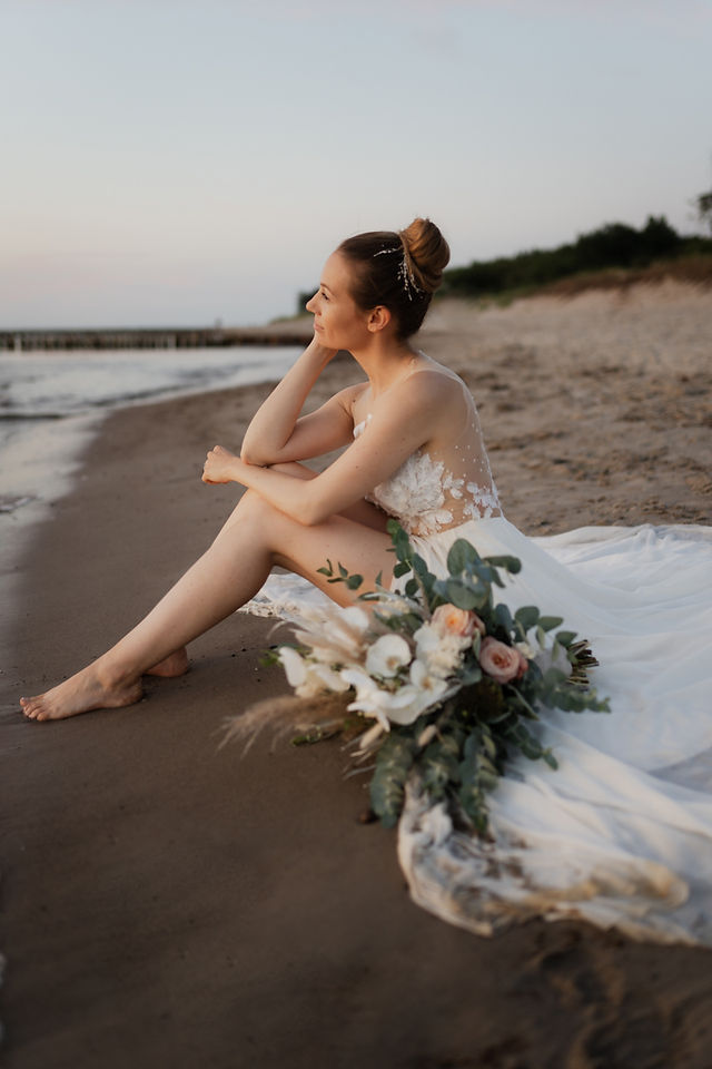 After-Wedding-Shooting am Ostseestrand in Rostock-Warnemünde