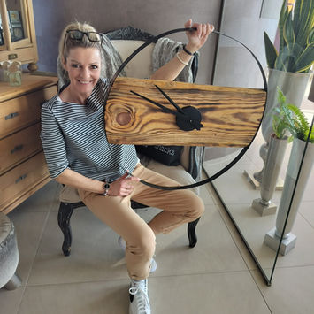 Wanduhr mit Holz, Uhr mit Hoz und Eisenring