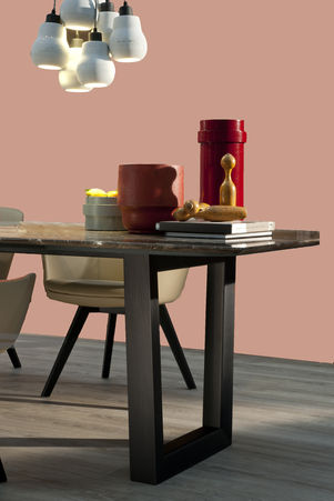 tavolo dettaglio.jpg