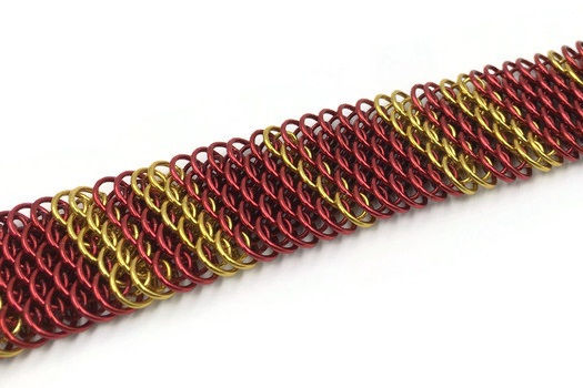 Thumbnail: Dragonscale Bracelet, Wizardry