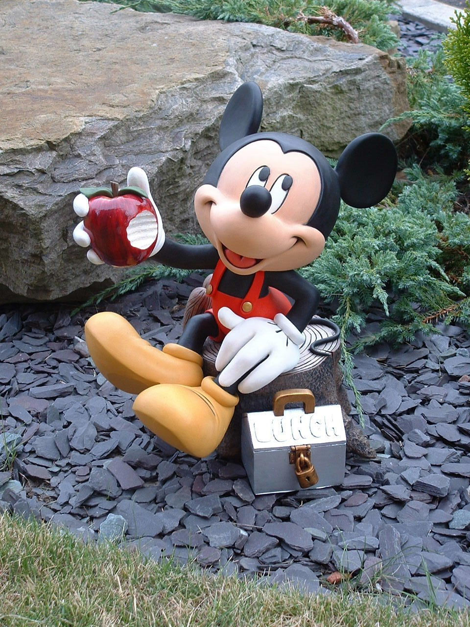 Mickey Tea Break