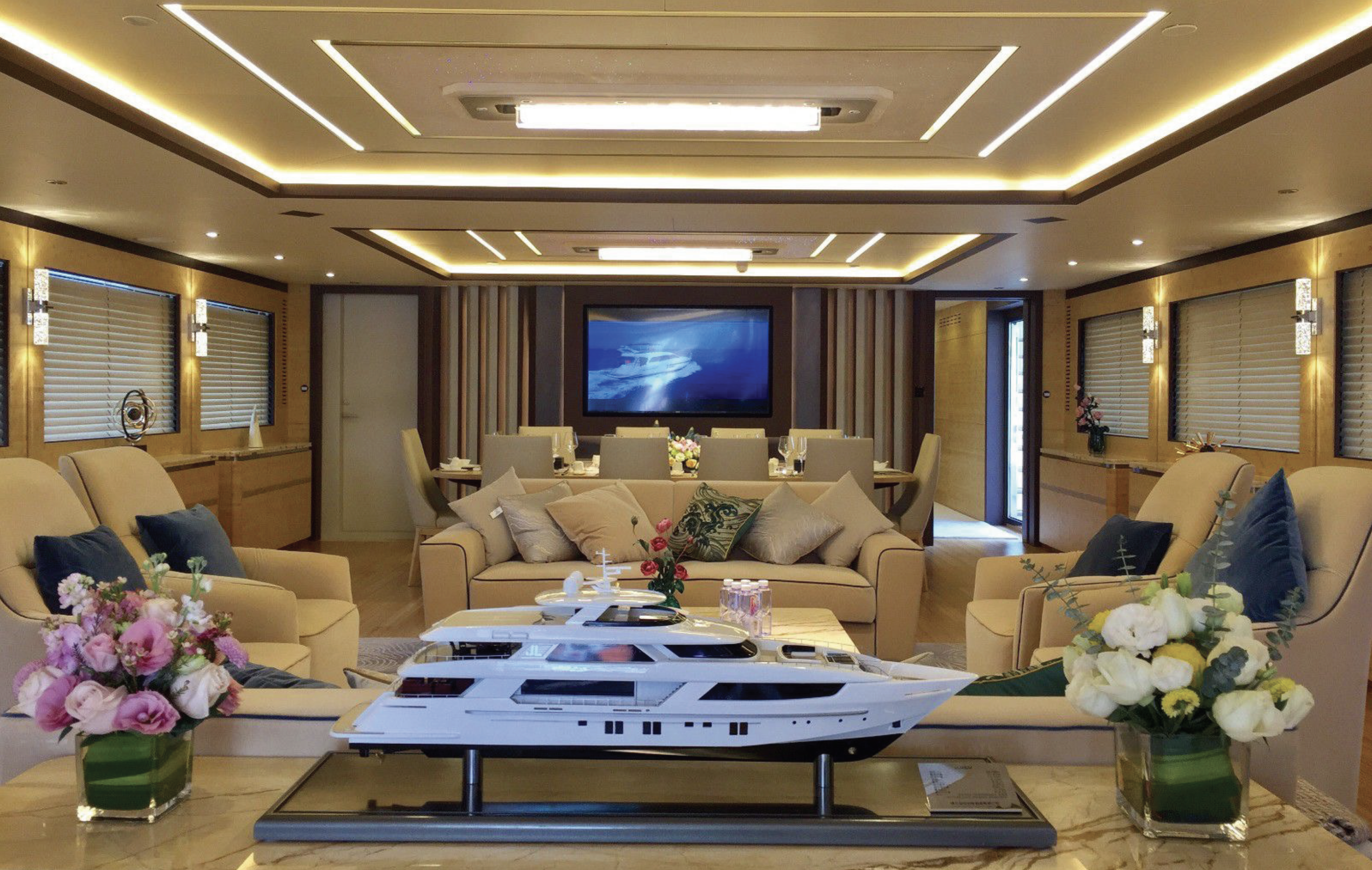 Rui Zi 4602 Interior