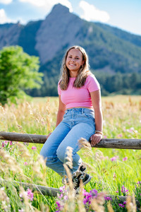 girl at boulder flatirons senior photos