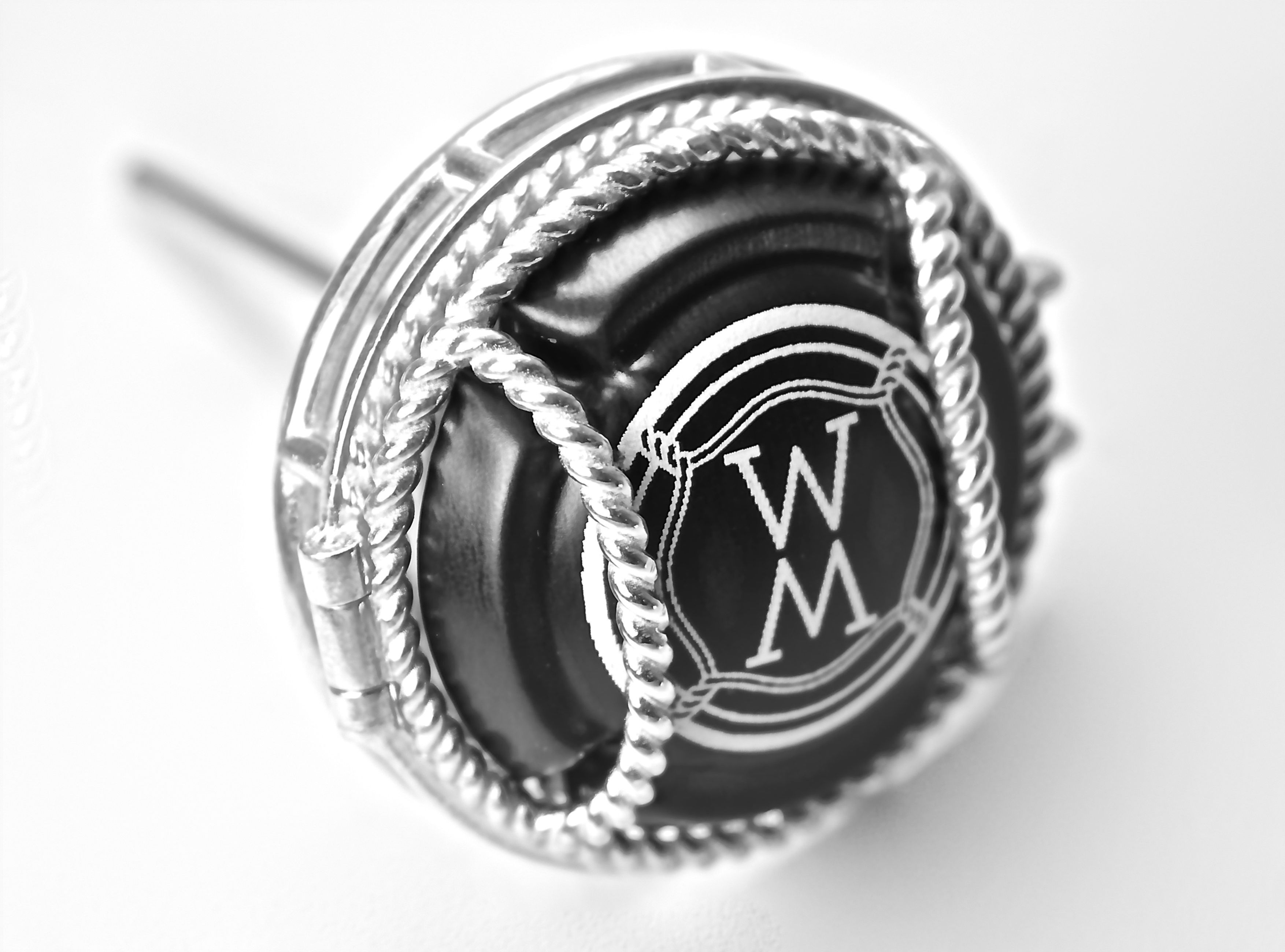 The Flower ($750 USD)