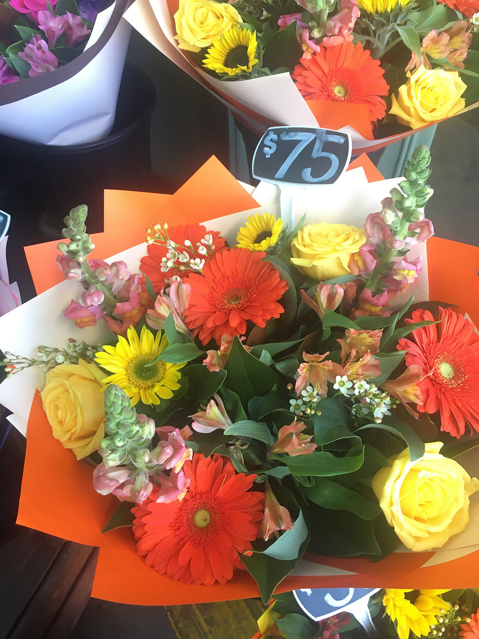 Thumbnail: Fresh seasonal flowers - florist's choice