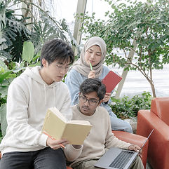 Senior Helang.jpg