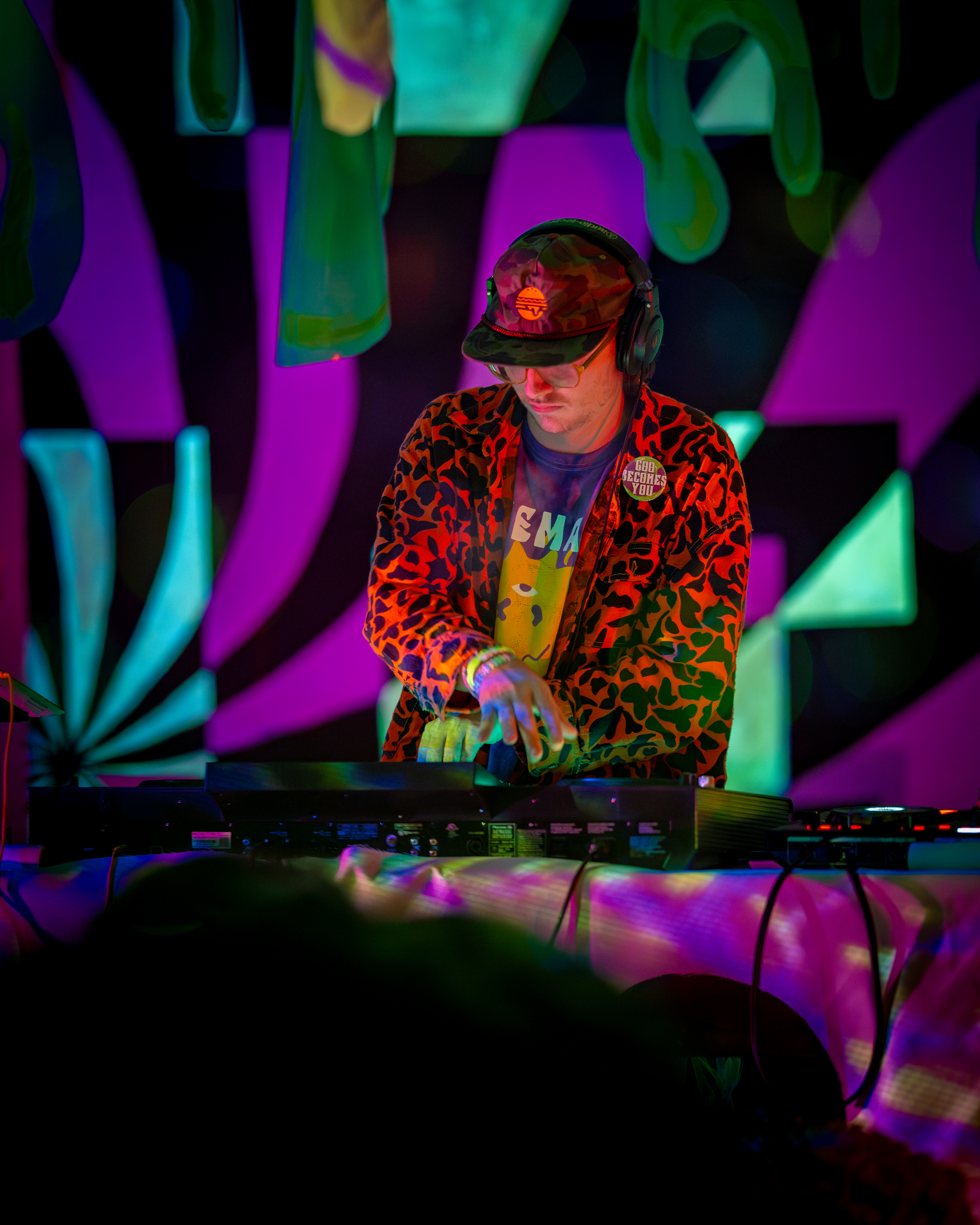 Clown - Family - Richard Ostry (1).png