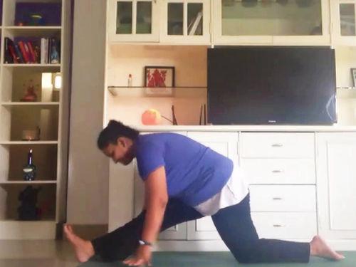 Hanumanasana