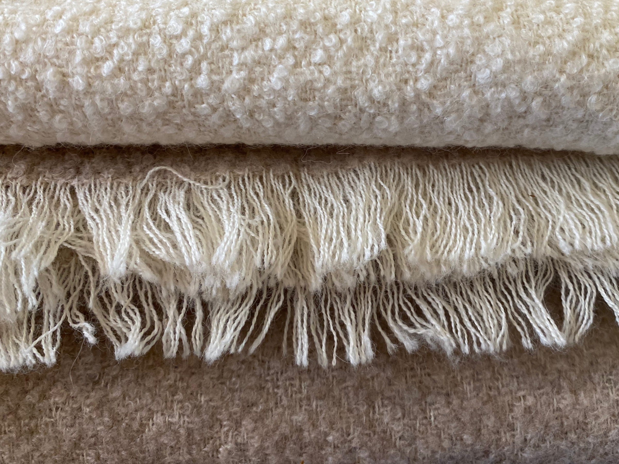 Bouclé Throw in Baby Alpaca and Silk 810g