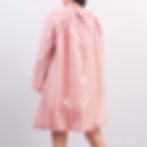 Élégante, féminine et tellement stylée, notre robe courte bulle rose est un incontournable de la garde-robe de toute femme.