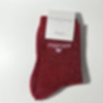 Ajoutez une touche d'amour à votre tenue avec nos chaussettes "Maman ❤️". Ces chaussettes rouges scintillantes