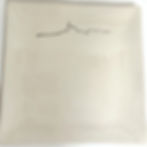 Le plateau carré Marseille est une création de la céramiste Argilice, à la fois élégant et pratique.