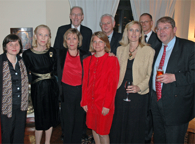 2006 DAAD AA board with President Irmgart Taylor (2 from left).gif