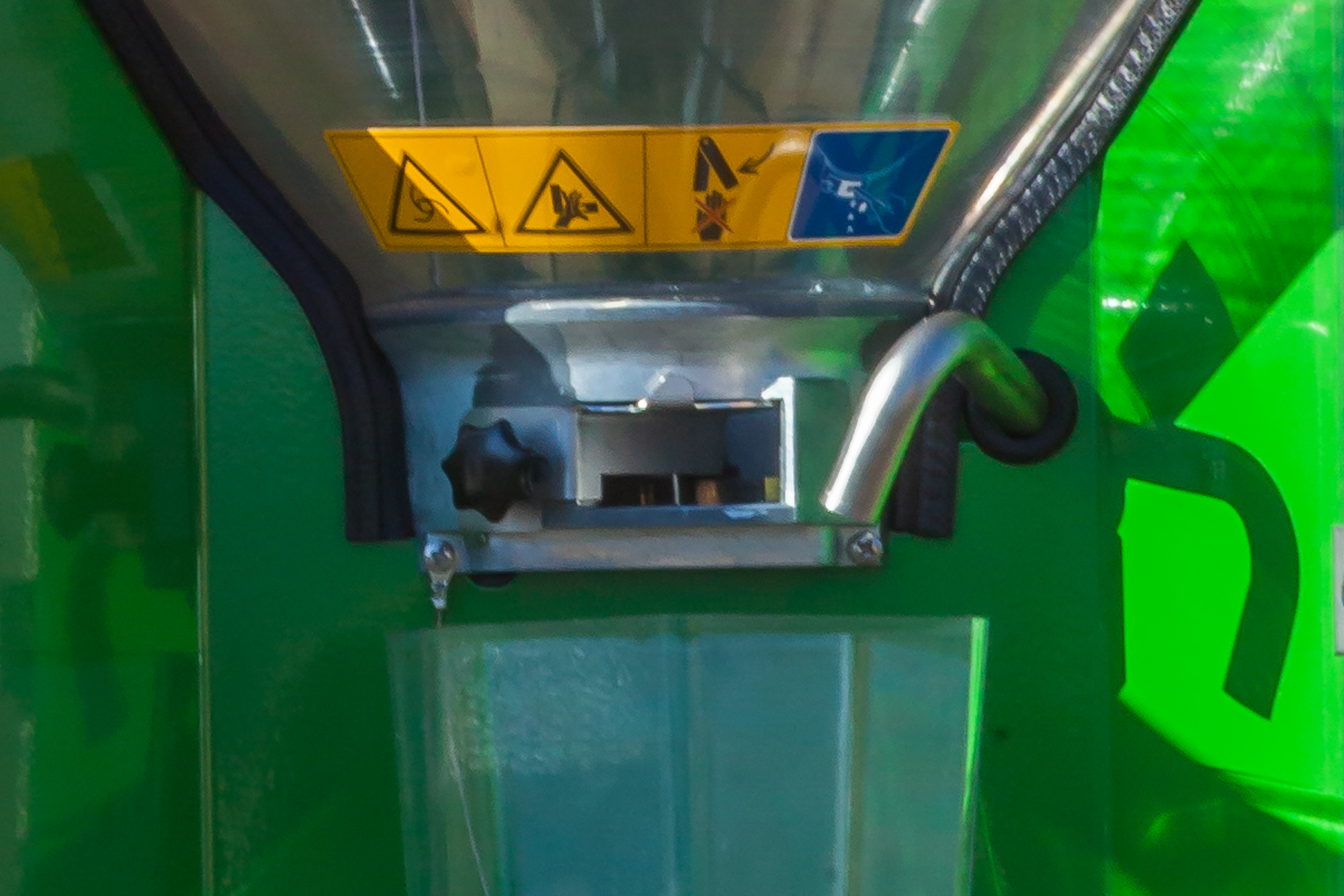 Calf and Lamb Feeding Machines