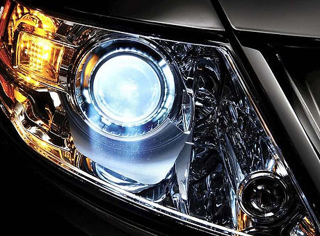 Lincoln_xenon_headlamp.jpg