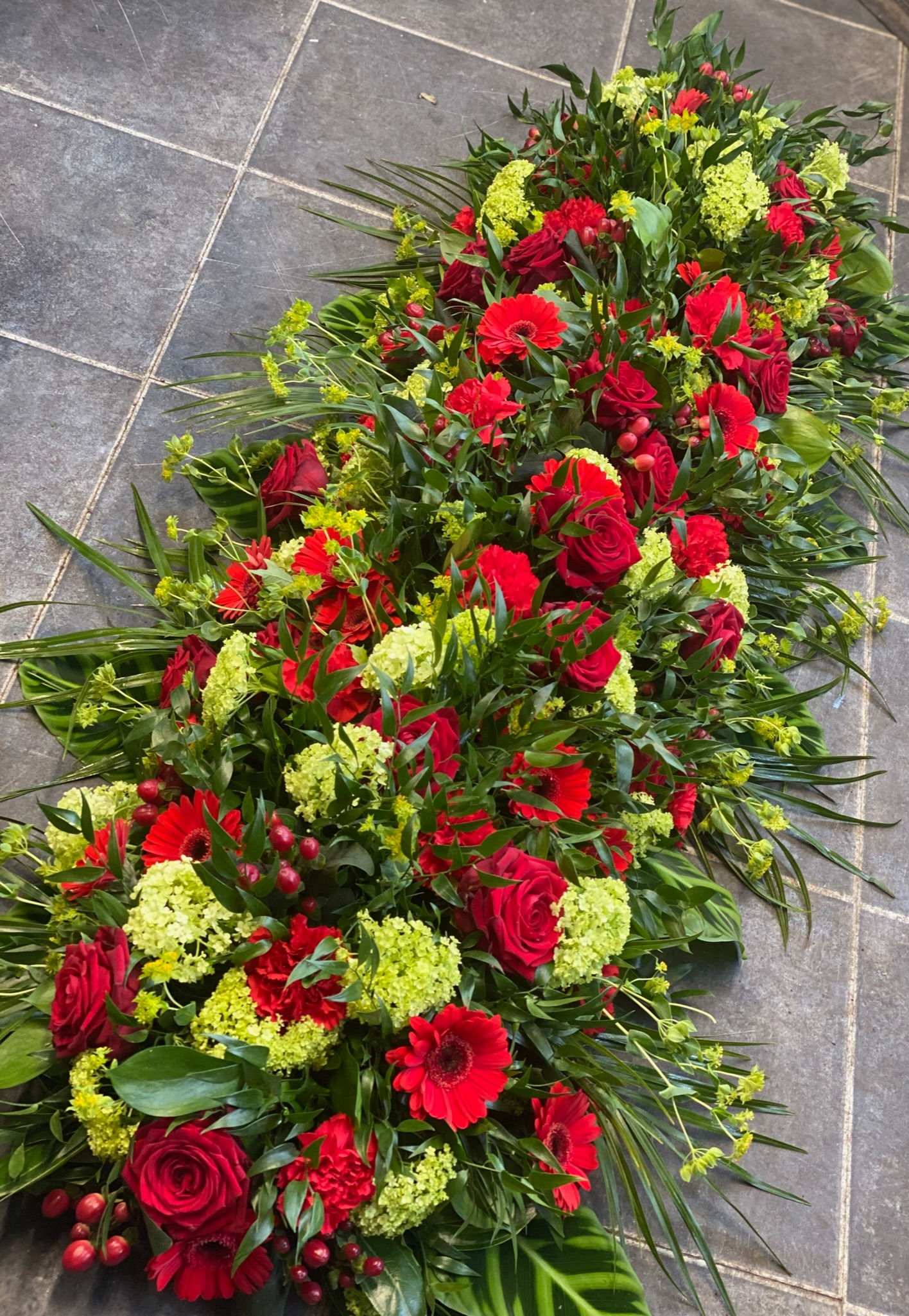 Red Bar Coffin Spray