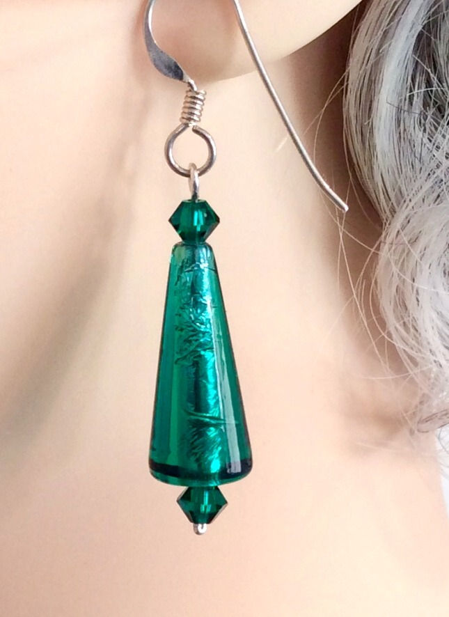 Emerald Green Drop Earring