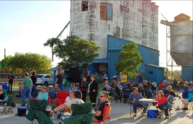 Go Totally 80 S At The Katy Summer Tailgate This Weekend
