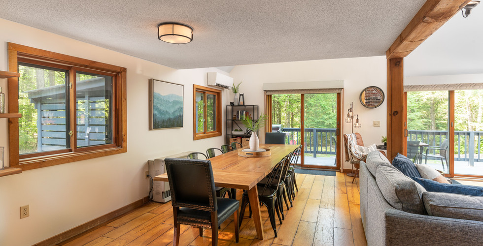 Lucky Lillian Dining Area 