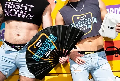 photo-gallery-grindr-rides-europe-london-queer-garden-bus-tour-2025 (6).webp