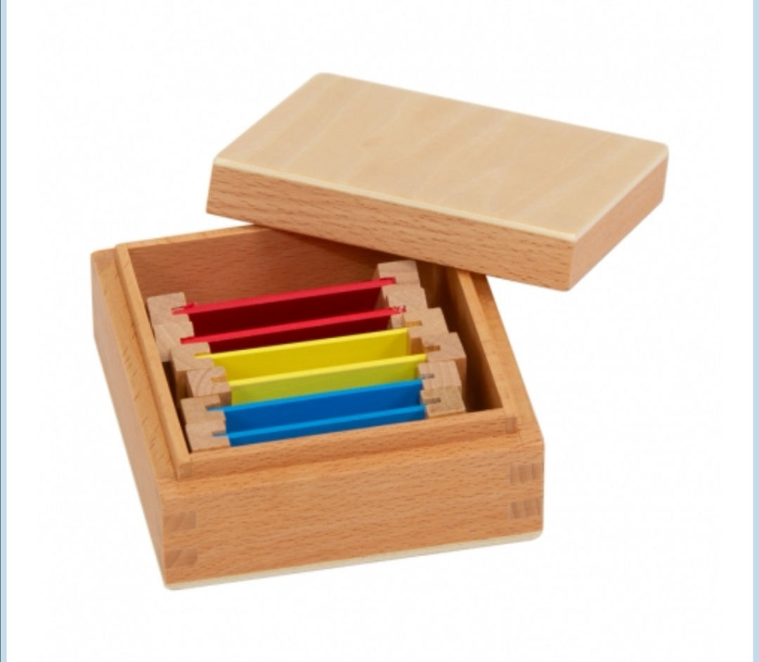 PREMIÈRE BOÎTE DE COULEURS