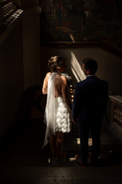 Photo de couple pendant un mariage civil