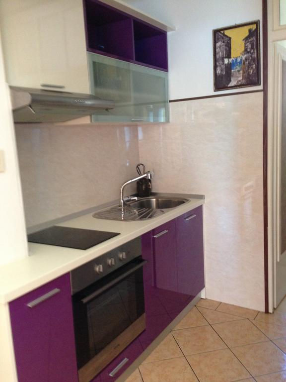 Apartments B - kitchen