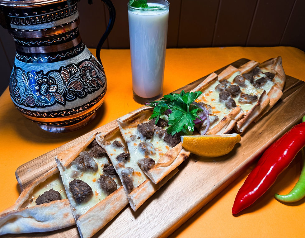 Kavurmali pide image