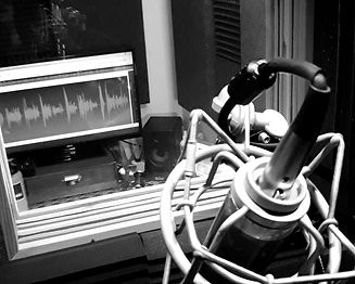Studio mic_edited_edited.jpg