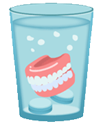 広島市安佐南区のショートステイカルム川内。ご利用入所時に入れ歯をご使用の方は、入れ歯ケースと入れ歯洗浄剤のご用意をお願いします。