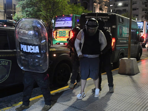 Detuvieron a tres extranjeros por un robo en Belgrano: uno de ellos tiene pedido de captura internacional