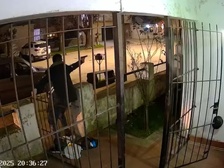 Inseguridad en Mar del Plata: enfrentó a los tiros a 4 motochorros que le quisieron robar en la puerta de su casa