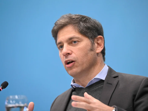 Kicillof apuntó contra el Gobierno por la disolución del ente que controlaba la Vía Navegable Troncal